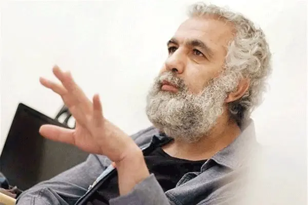 علیرضا کوشک‌جلالی نمایش جنجالی «پابرهنه، لخت، قلبی در مشت» را به ایران می‌آورد