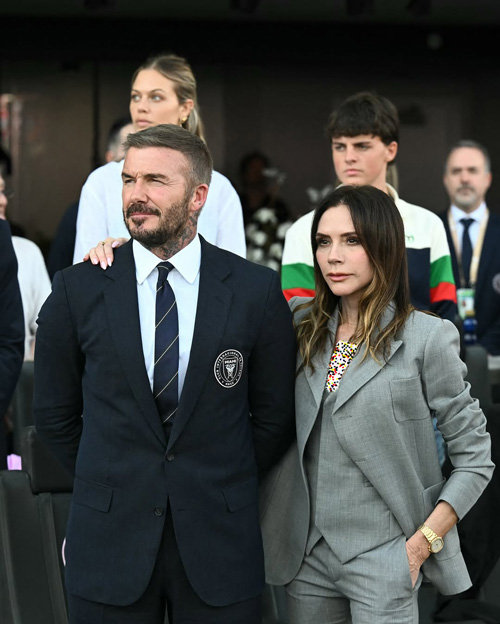 ویکتوریا در جشن قهرمانی