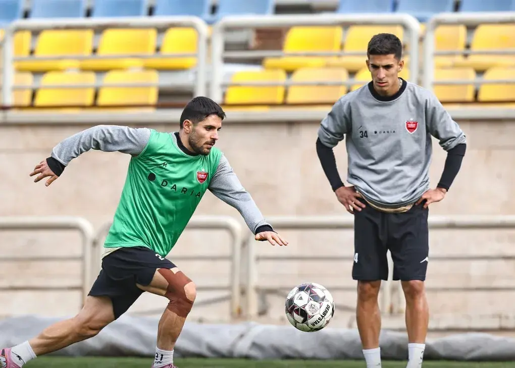 بازگشت قدرتمند محمد عمری؛ خط حمله پرسپولیس مقابل تراکتور جان تازه گرفت!