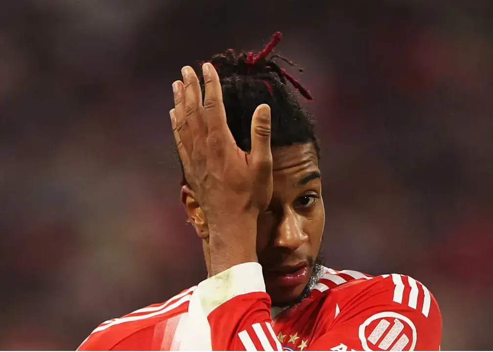 بازگشت شگفت‌انگیز ستاره بایرن پس از جراحی چشم؛ تمرینات گروهی را از دست نداد!