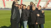 سلفی جنجالی تیم داوری در آستانه فینال زودهنگام تراکتور و پرسپولیس!