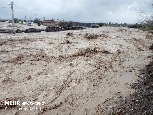 سیلاب سهمگین تشتک تاسو پارسیان را درگیر کرد؛ خسارات گسترده در راه است!