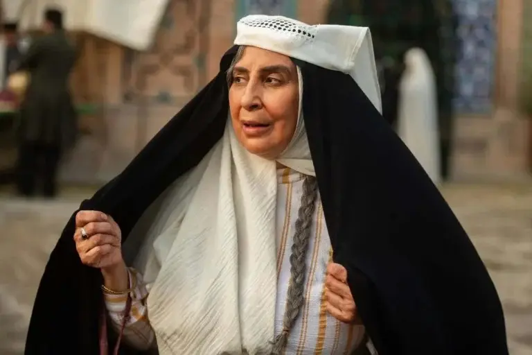 مرجانه گلچین در نقش دایۀ «بامداد خمار»؛ بازیگری که همه را شگفت‌زده کرد!