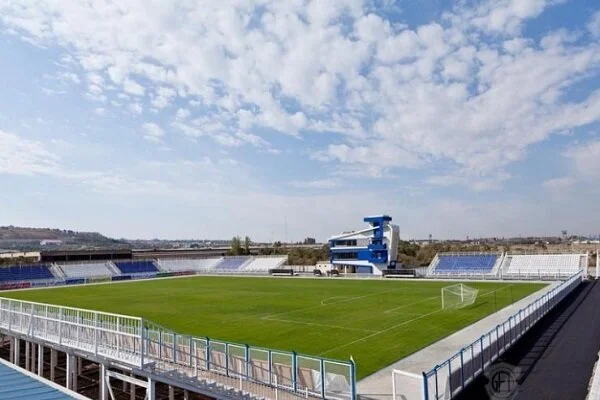 بنیان دیزل میزبان دیدار سرنوشت‌ساز تراکتور و پرسپولیس در جام حذفی شد!