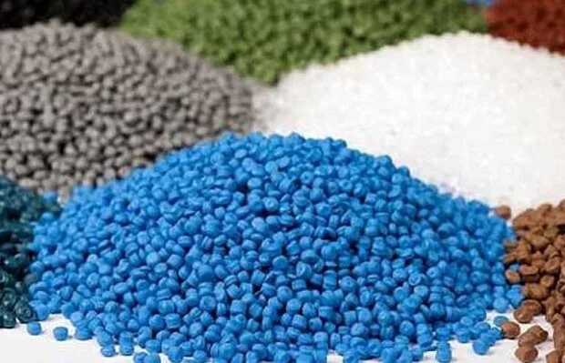 رضاقلی‌زاده: بیش از ۵ هزار تُن انواع کود در شیروان توزیع شد