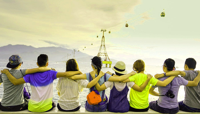 عکس پروفایل برای گروه دوستانه مختلط