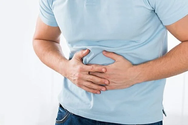 سوزش سر دل؛ چرا این مشکل ساده می‌تواند خطرناک شود؟ نکاتی که باید بدانید!