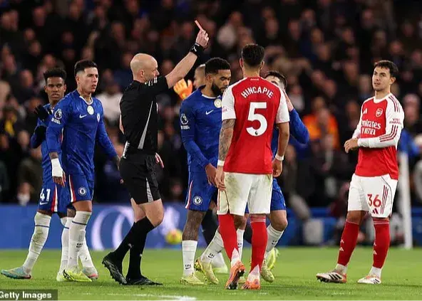 چلسی در آستانه ثبت رکورد نگران‌کننده کارت قرمز در لیگ برتر انگلیس!