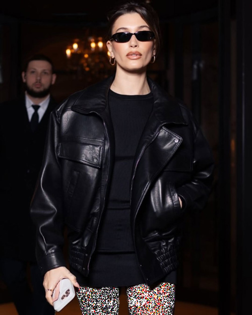 کتهای چرم هیلی بیبر