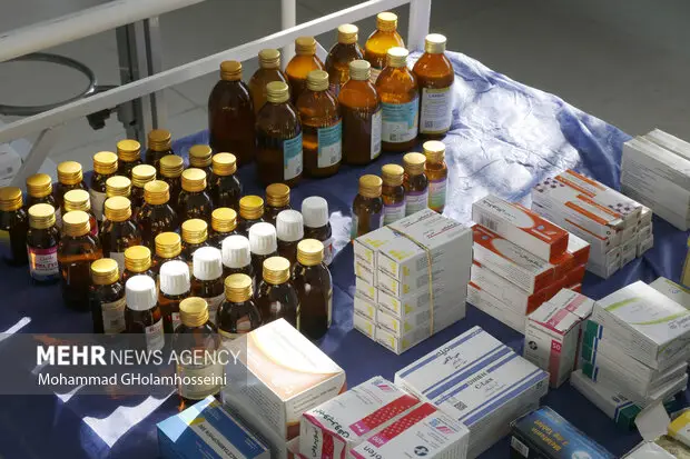 ۱۵ هزار پزشک بسیجی گیلان در نبرد شبانه‌روزی با محرومیت‌ها!