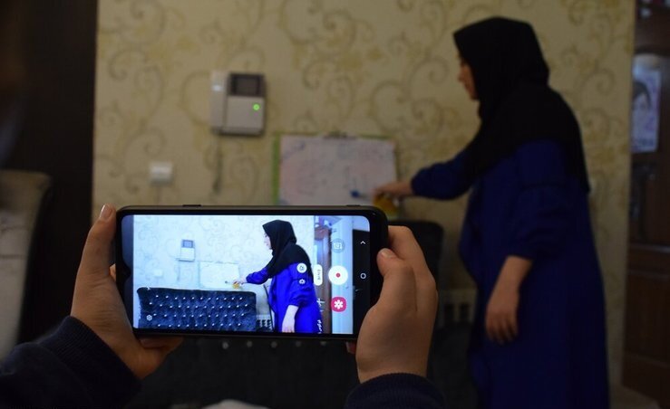 چه کار کنیم کودک در کلاس آنلاین حواس پرت نشود؟ ؛ چند ترفند کاربردی برای والدین هوشمند!