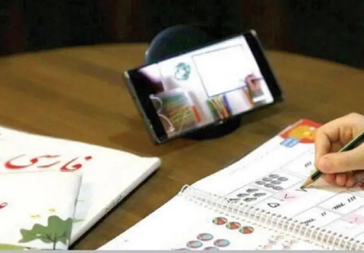 فردا مدارس و دانشگاه‌های خراسان رضوی به‌خاطر برف سنگین کاملاً غیرحضوری می‌شوند!