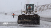 محور سرپل‌ذهاب- دالاهو به دلیل برف و کولاک مسدود شد