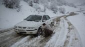 تردد پرخطر در محورهای کوهستانی زنجان فقط با زنجیر چرخ امکان‌پذیر شد!