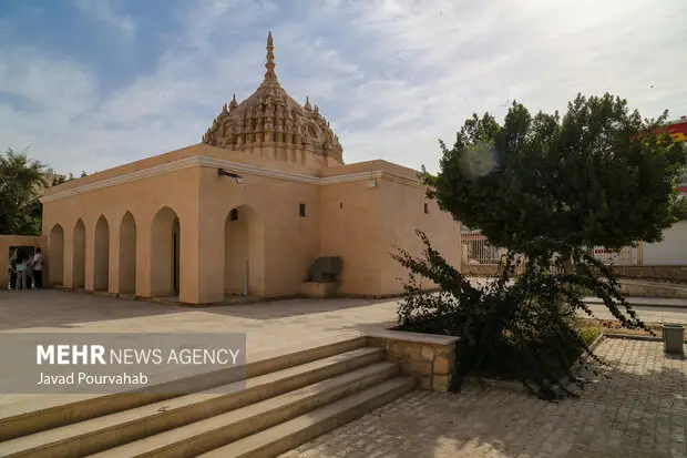 واکنش عباس رئیسی به شایعه ترک‌خوردگی معبد هندوهای بندرعباس: تصاویر دستکاری شده‌اند!