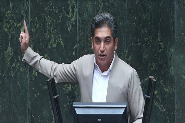 نماینده مجلس: حالا زمان طلایی وحدت و کنار گذاشتن تنش‌هاست!