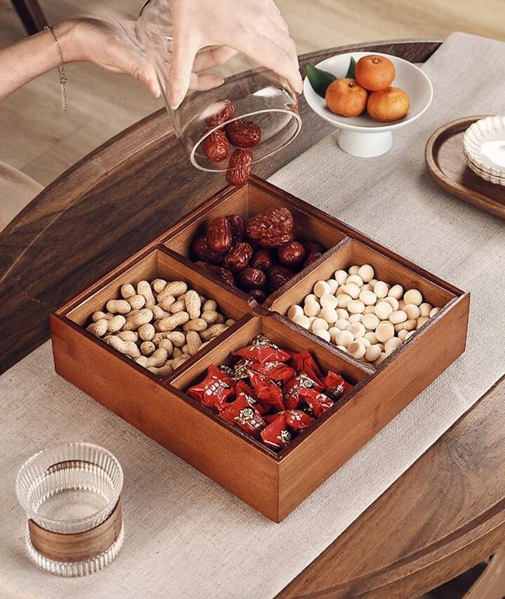 شکلات خوری چوبی