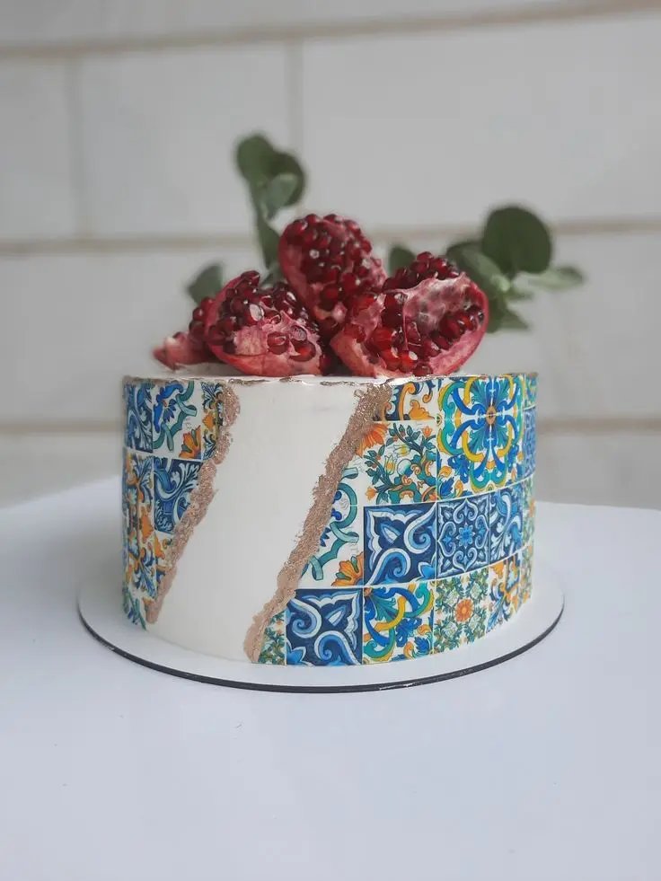 تزیین کیک شب یلدا برای مدرسه