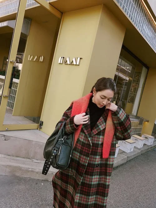 پالتوی چهارخانه بازیگر پسران برتر از گل