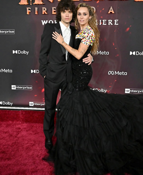 حلقه نامزدی مایلی سایرس