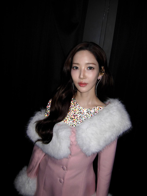 پیراهن‌های خزدار پارک مین یونگ