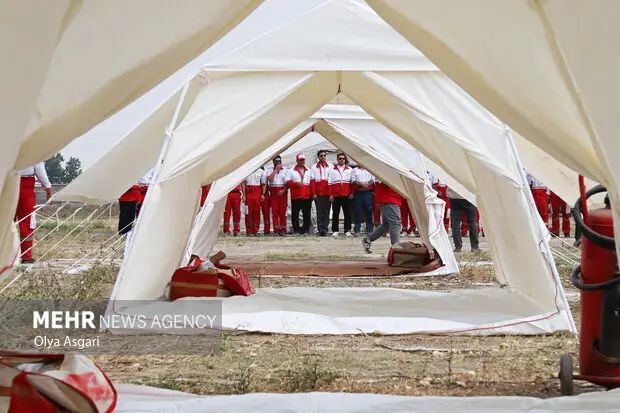 اسکان اضطراری ۱۰ خانواده در روستای طولای قشم؛ هشدار جدی برای ۵۰ خانواده دیگر در معرض سیل