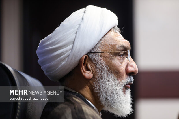 پورمحمدی: چرا فقدان زبان مشترک با نسل جدید، بزرگ‌ترین چالش امروز انقلاب است؟