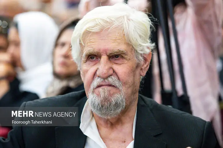 وضعیت بغرنج عنایت‌بخشی در ICU؛ بازیگر محبوب دوباره بستری شد