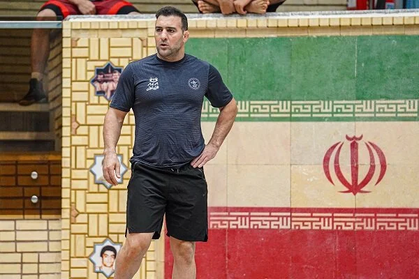 سرمربی خیبر فاش کرد: چرا هیچ ملی‌پوشی اجازه حضور در لیگ را نداشت؟