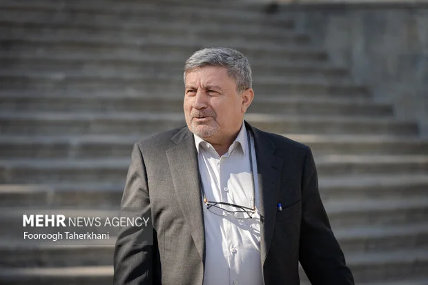 احمدنیا علیه منتقدان شکایت کرد؛ پرونده‌ای که جنجال تازه‌ای به پا کرده است!