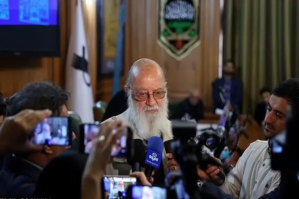 چمران هشدار داد: خودروهای اینترنتی بدون نظارت شهرداری در تهران پذیرفتنی نیست!