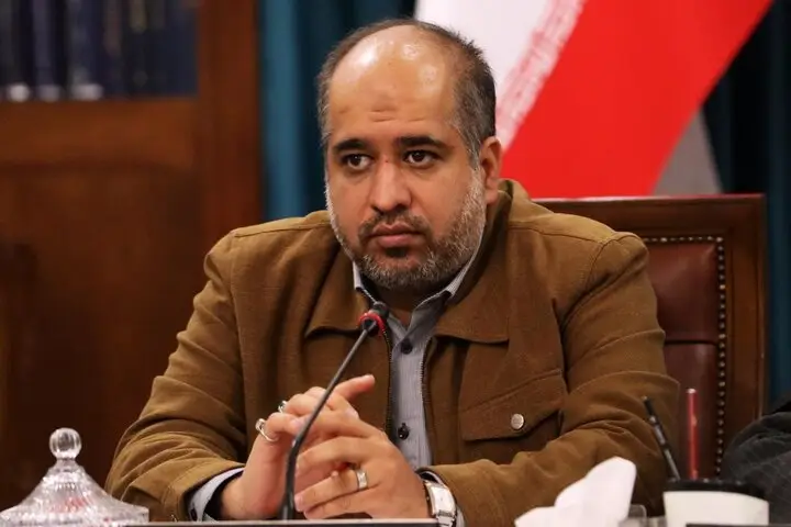 خضریان هشدار داد: مجلس به افزایش نجومی تعرفه‌های گمرکی ورود می‌کند!