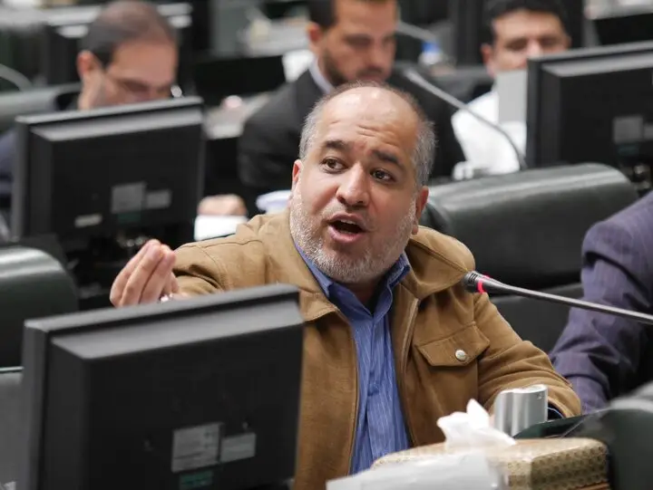 فروش مشکوک ۸ کشتی نهاده دامی؛ آیا بازارگاه وزارت جهاد کشاورزی دست به فریب زده؟