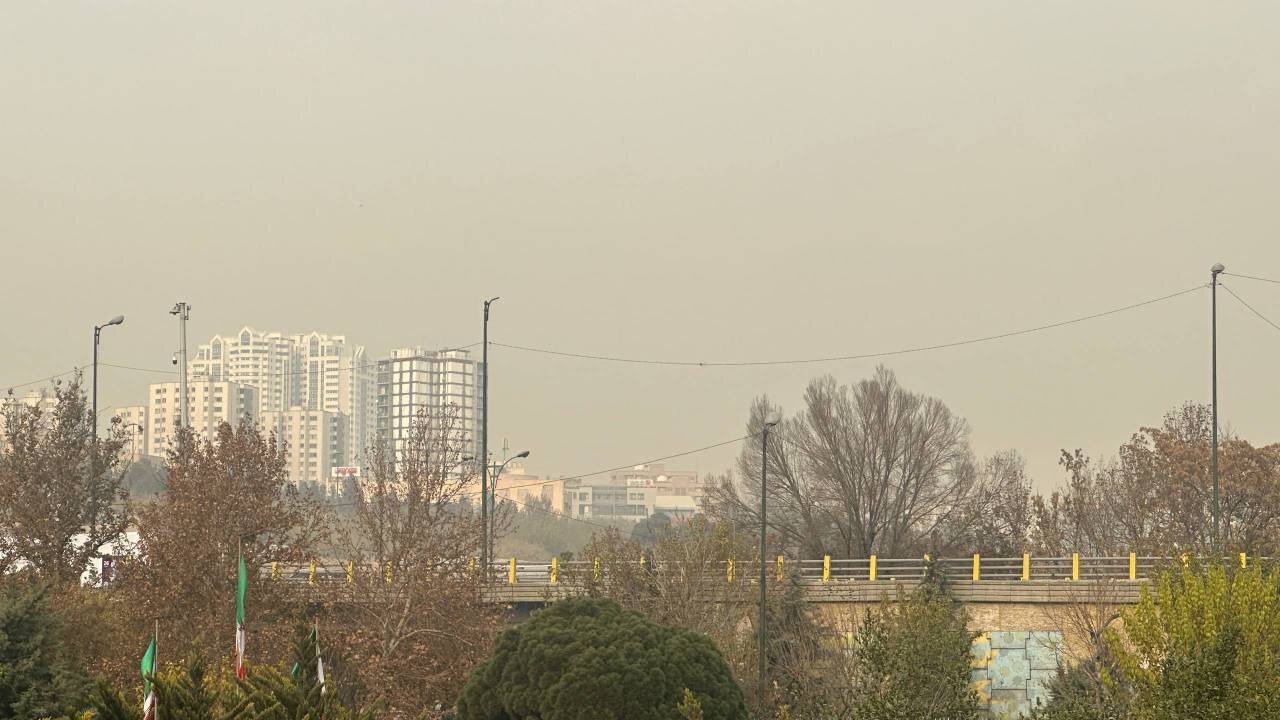 بارش شدید و کاهش آلودگی هوا در شمال غرب و مرکز از فردا؛ آماده باشید!