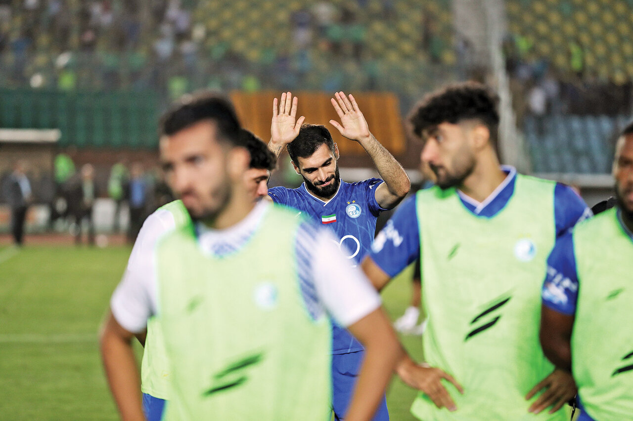 بمب‌ بدصدای استقلال؛ قهرمان توخالی نقل و انتقالات