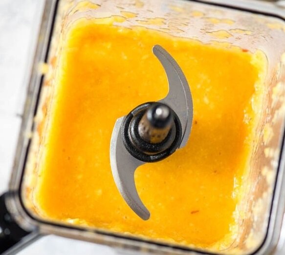 سس هلو خانگی ؛ شفاف، خوش طعم و مناسب برای سرو انواع دسر