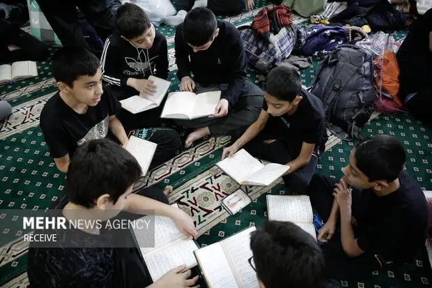 اعتکاف در سپیدان با حضور حدود ۱۵۰۰ معتکف؛ تمرکز بر نوجوانان و جوانان