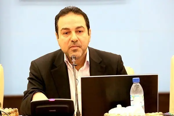 معاون بهداشت: عوارض کالاهای آسیب‌رسان باید فوراً تعیین تکلیف شود تا سلامت مردم تضمین گردد