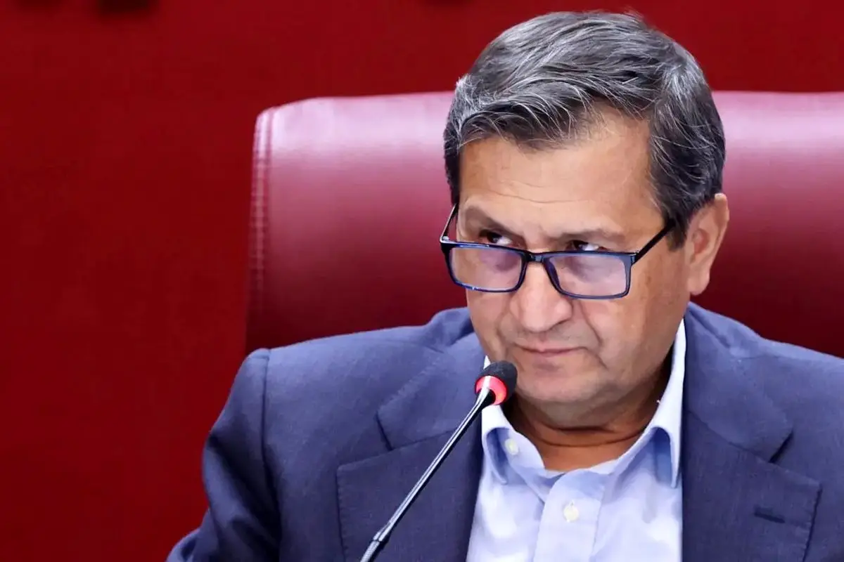 روزنامه اصولگرا به همتی یک لقب جدید داد