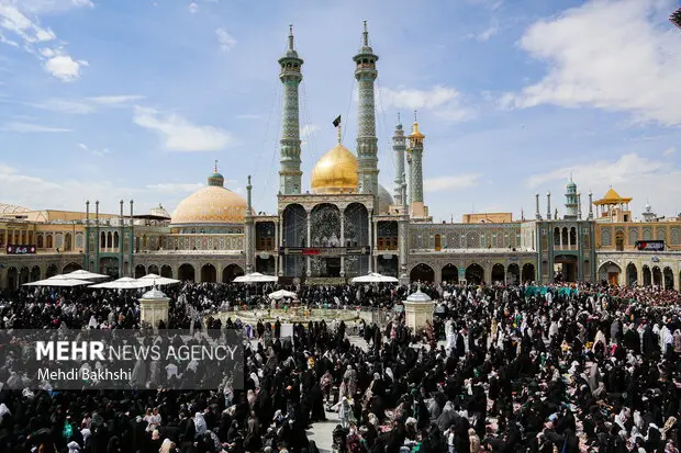 برنامه ویژه و معنوی مراسم حرم حضرت معصومه (س) در هفته جاری؛ لحظاتی ناب از نیایش و سخنرانی‌های پراحساس