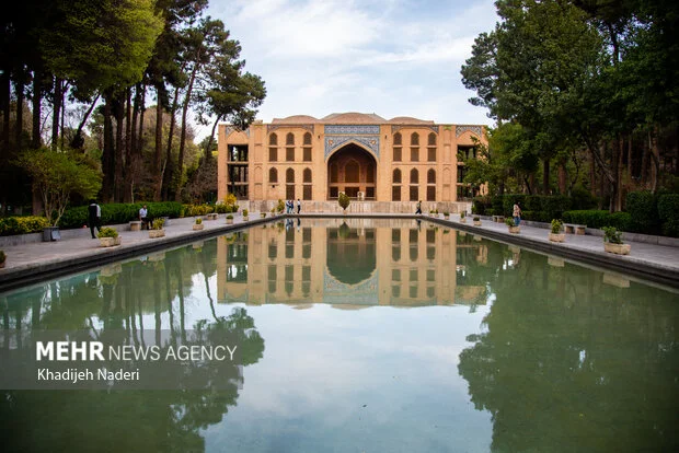 مهم‌ترین پرونده مرمت سال؛ جزئیات طرح ۳ مرحله‌ای حفاظت از چهل‌ستون