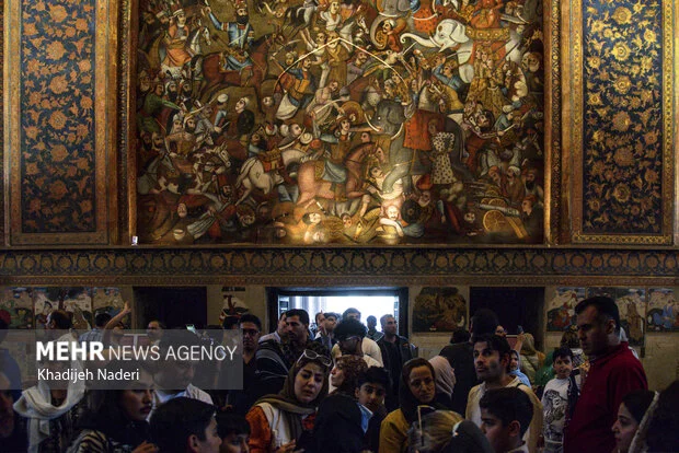 مهم‌ترین پرونده مرمت سال؛ جزئیات طرح ۳ مرحله‌ای حفاظت از چهل‌ستون