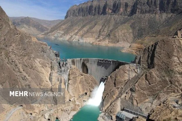 کاهش تولید نیروگاه‌های برق‌آبی در فصل بارندگی