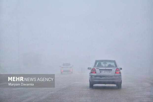 هشدار نارنجی مه غلیظ در خوزستان؛ رانندگان مراقب جاده‌های ماهشهر باشند!