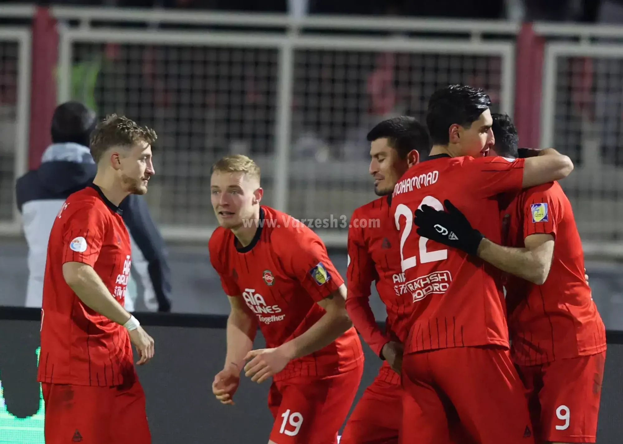 گل شگفت‌انگیز ترابی که دروازه پیام نیازمند را به لرزه درآورد!