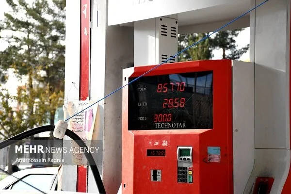 شمارش معکوس برای ورود نرخ سوم بنزین؛ اصلاح مصرف بدون شوک چگونه ممکن می‌شود؟