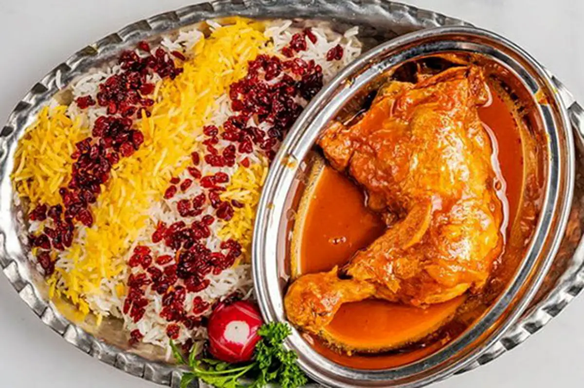 چطور مرغ زرشک‌پلو یلدایی را مثل رستوران‌های لوکس نرم و خوشمزه کنیم؟