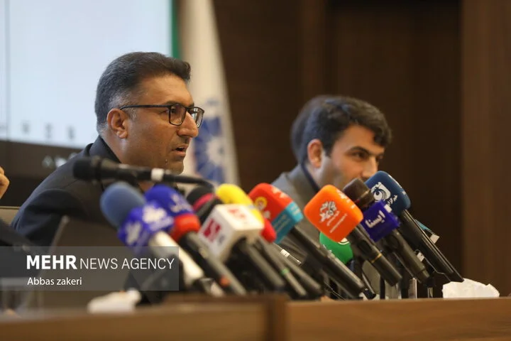 قهرمانی: با تاراج سرمایه ملی و سواستفاده از منابع طبیعی برخورد می‌کنیم