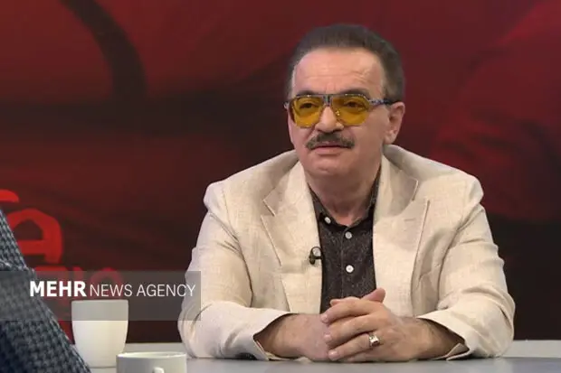 زنوزی: وقتی در وطن غریب می‌شویم، فوتبال را ترک می‌کنیم!