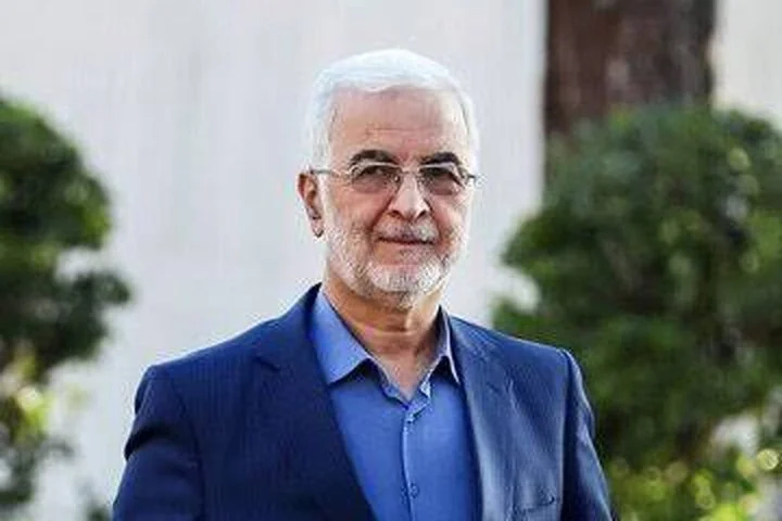 وزیر کشور با حضور در گلزار شهدای گرگان، ادای احترام کرد؛ آغاز سفری پرمعنا به گلستان